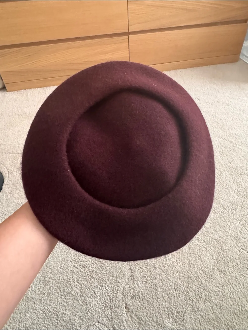 Uniqlo Classic Women's Wool Beret in Burgundy